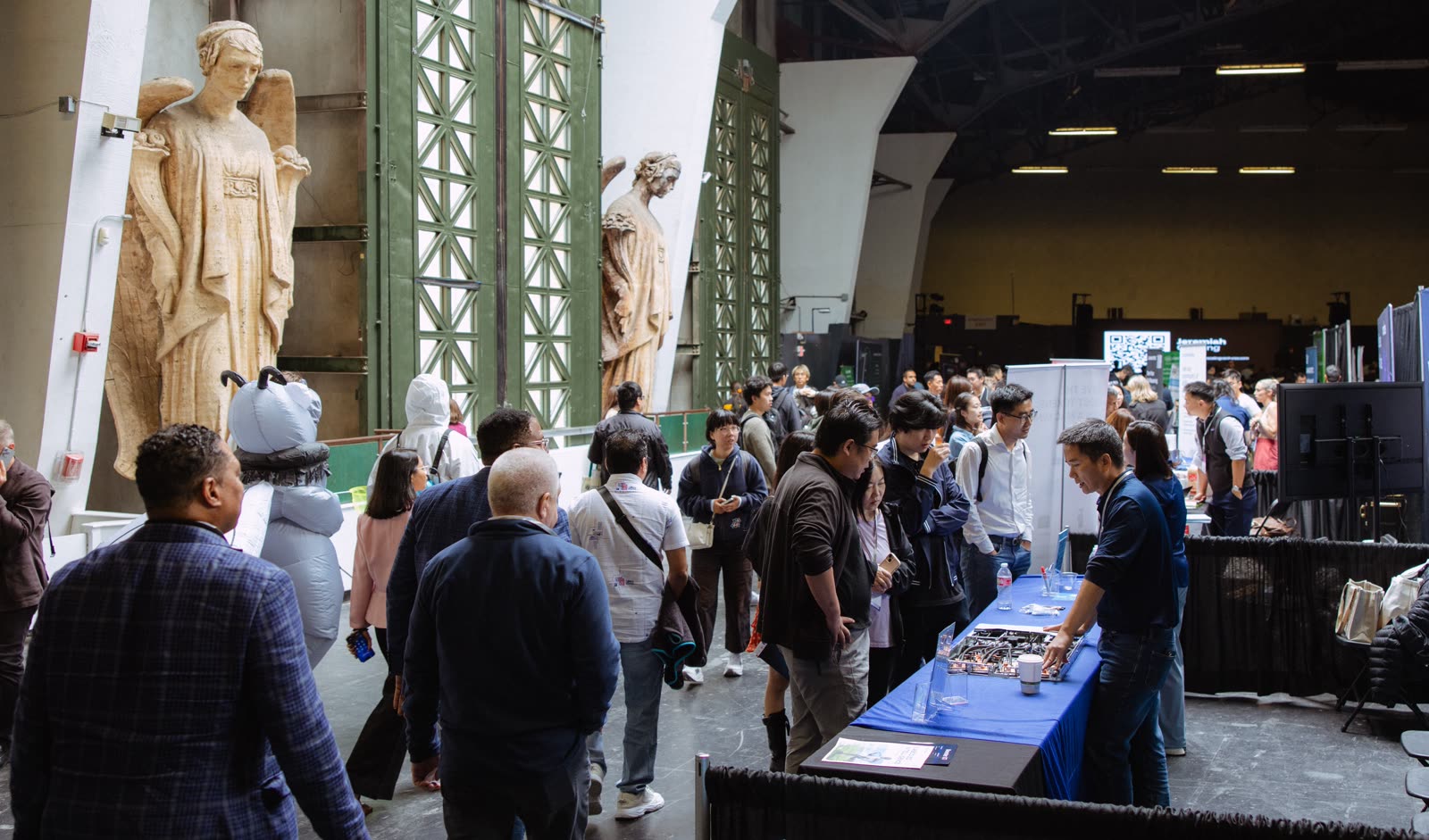 Launch event photo 3